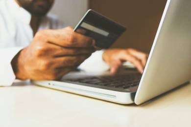 Pavlův týdenník #8: léto, marže a e-shop, který přestal pálit peníze